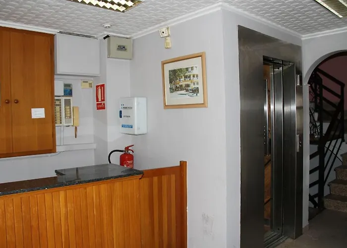 Guest house Hostal Mengual Gandia