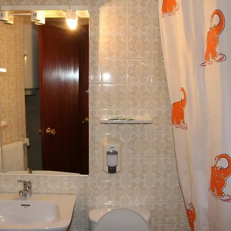 Hostal Mengual *